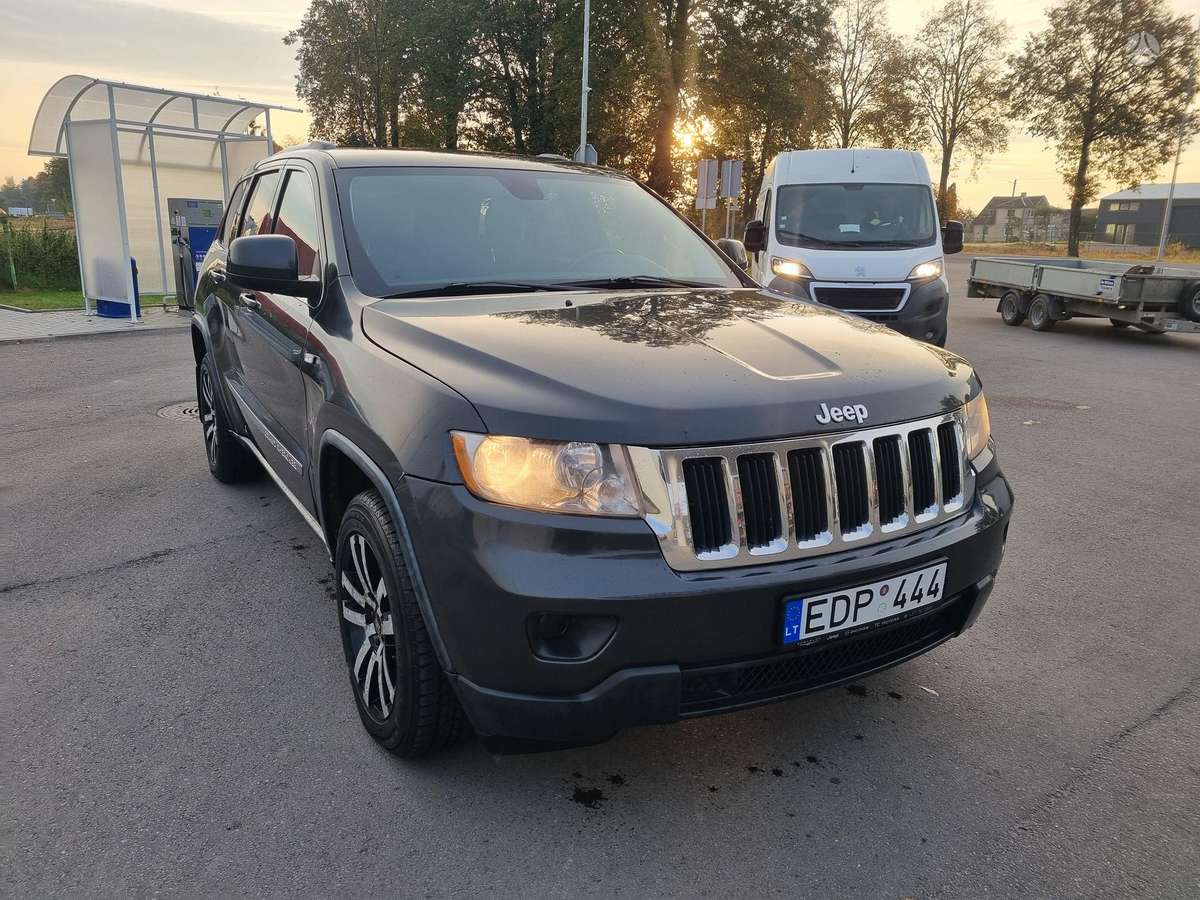 Jeep Grand 2010 — двигун 3600 cm³, 286 HP (210kW)