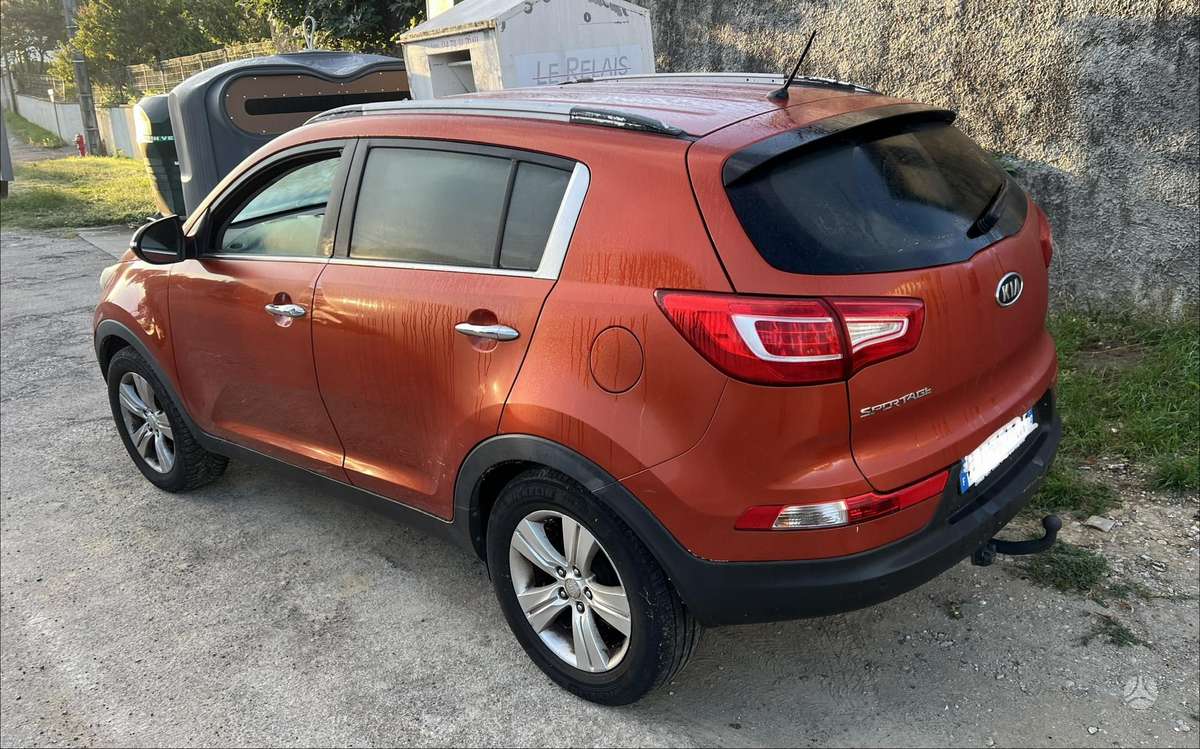 Kia Sportage 2011 — двигун 1685 cm³, 116 HP (85kW)