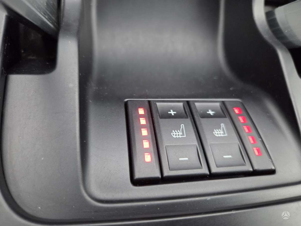 Ford Galaxy 2013 — фото 10