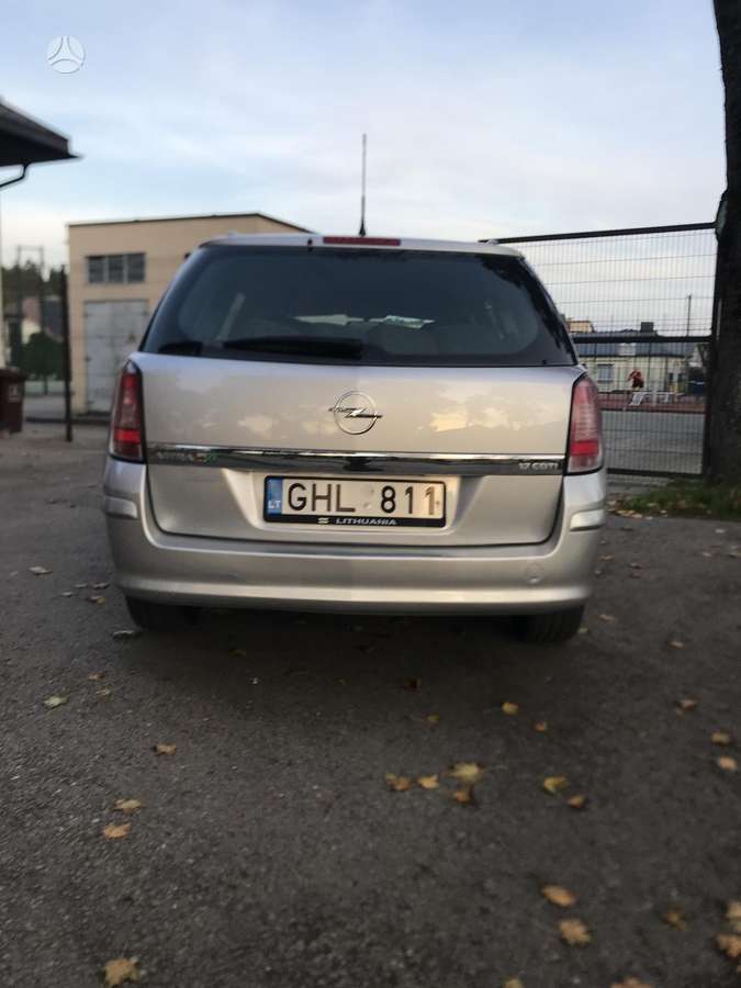 Opel Astra 2008 — двигун 1700 cm³, 101 HP (74kW)