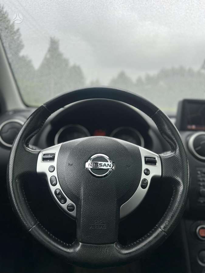 Nissan Qashqai+2 2009 — photo 14
