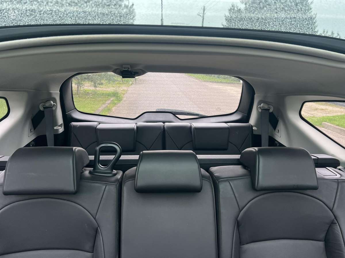 Nissan Qashqai+2 2009 — photo 20