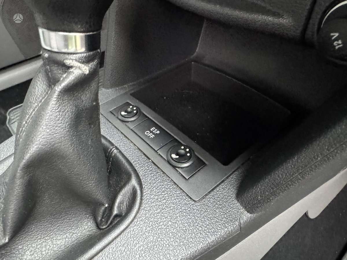 Volkswagen Caddy 2008 — photo 17