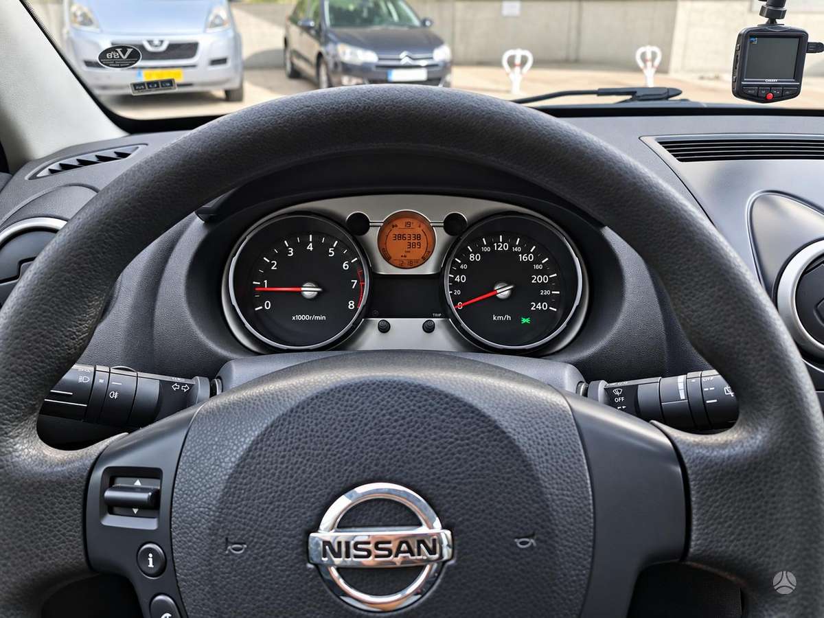 Nissan Qashqai 2008 — photo 24