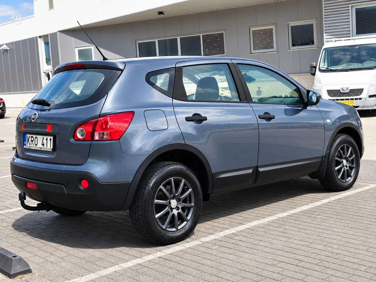 Nissan Qashqai 2008 — interior