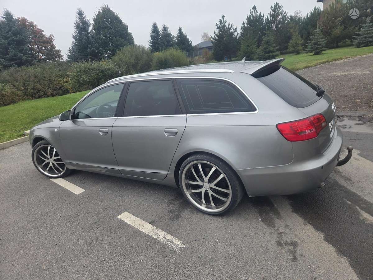 Audi A6 2006 — вигляд ззаду
