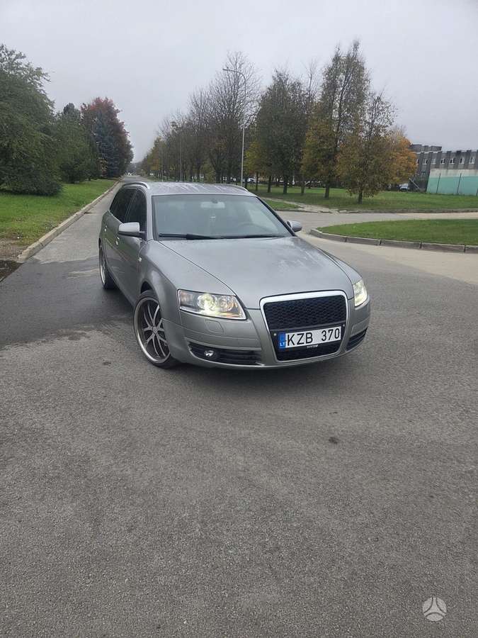 Audi A6 2006 — салон