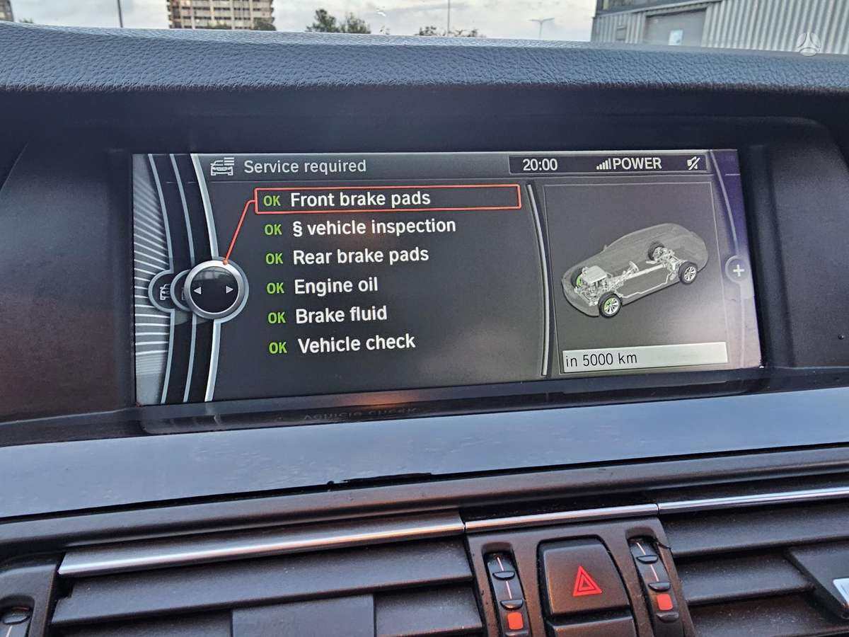 BMW 530 2011 — photo 12