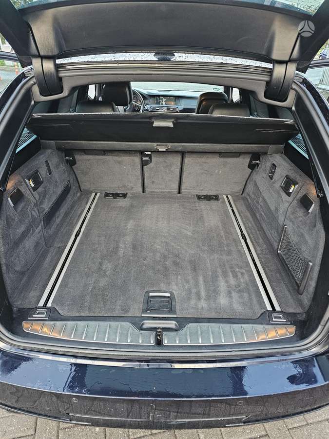 BMW 530 2011 — photo 9