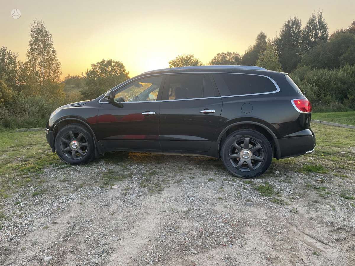 Buick Enclave 2008 — rear view