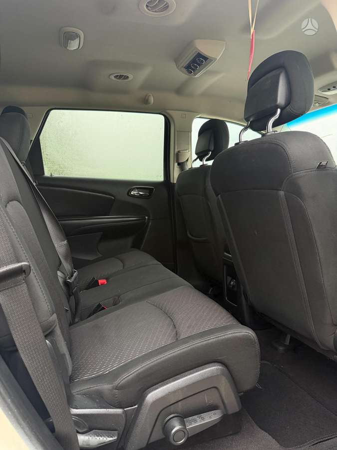 Dodge Journey 2012 — photo 10