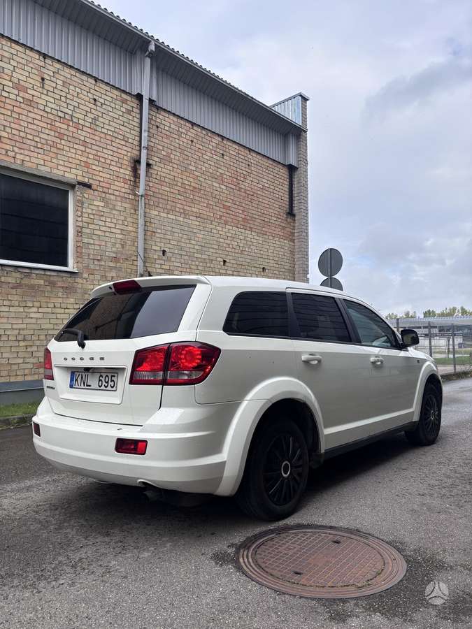Dodge Journey 2012 — interior