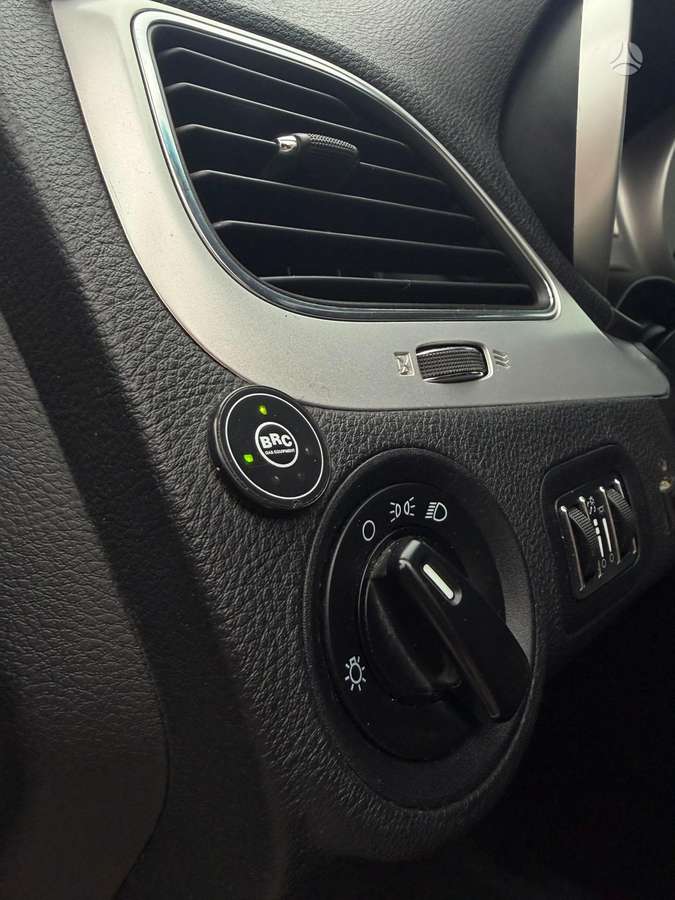 Dodge Journey 2012 — photo 8
