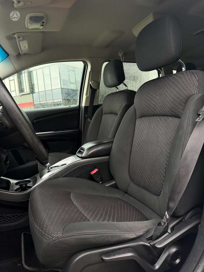 Dodge Journey 2012 — photo 9