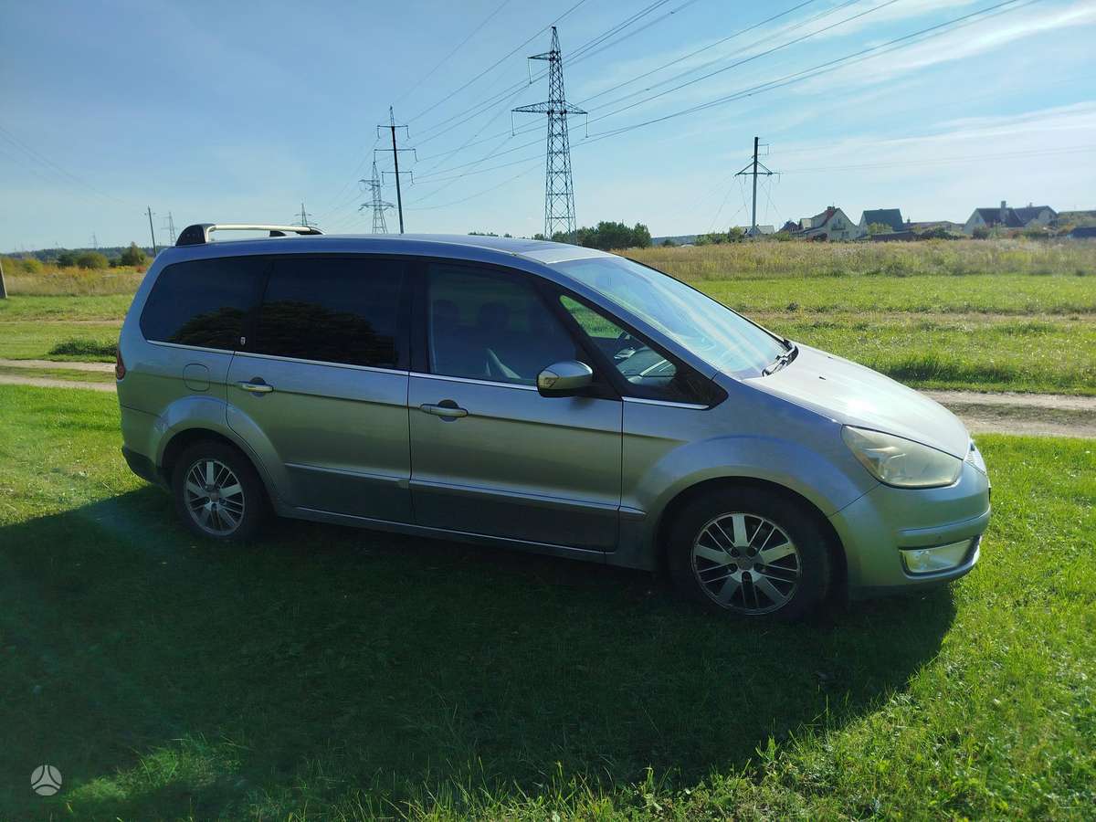Ford Galaxy 2006 — вигляд ззаду