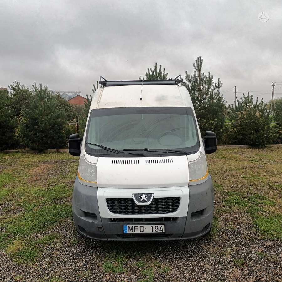 Peugeot Boxer 2011 — вигляд ззаду