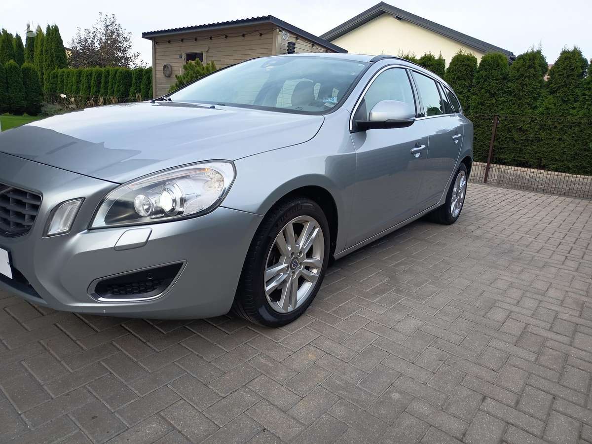 Volvo V60 2013 — авто для ЗСУ з Європи
