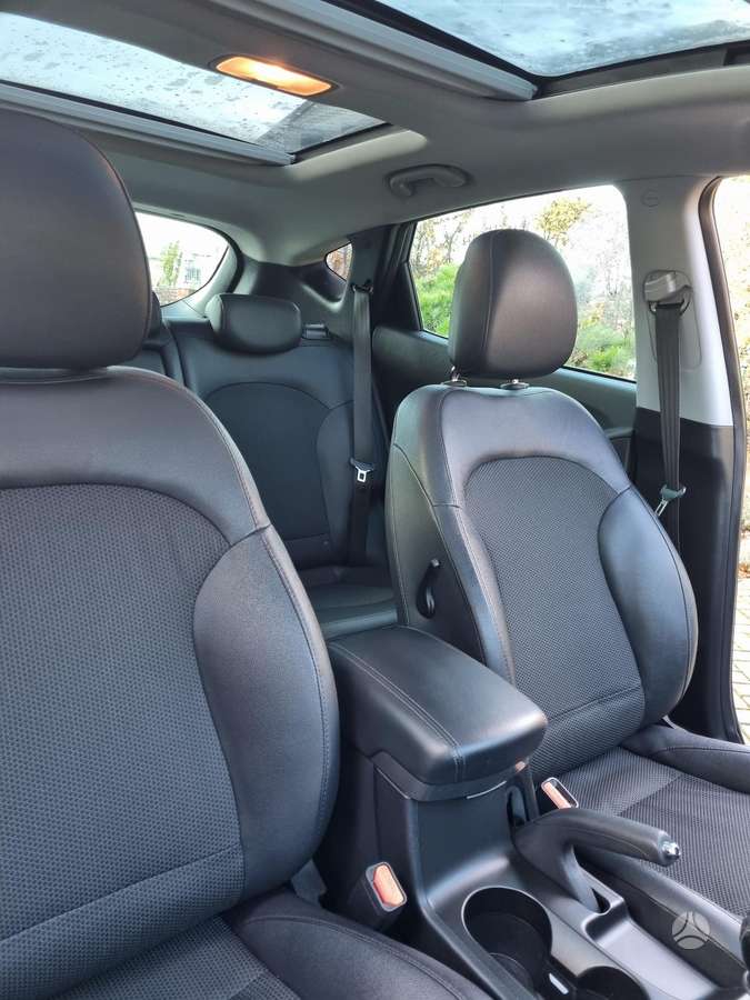 Hyundai ix35 2015 — photo 10