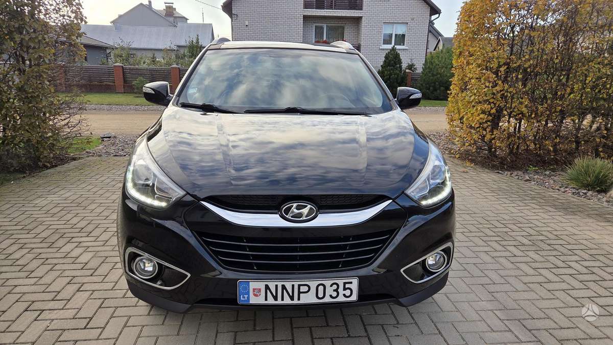 Hyundai ix35 2015 — rear view