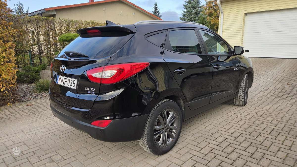 Hyundai ix35 2015 — engine 1685 cm³, 116 HP (85kW)
