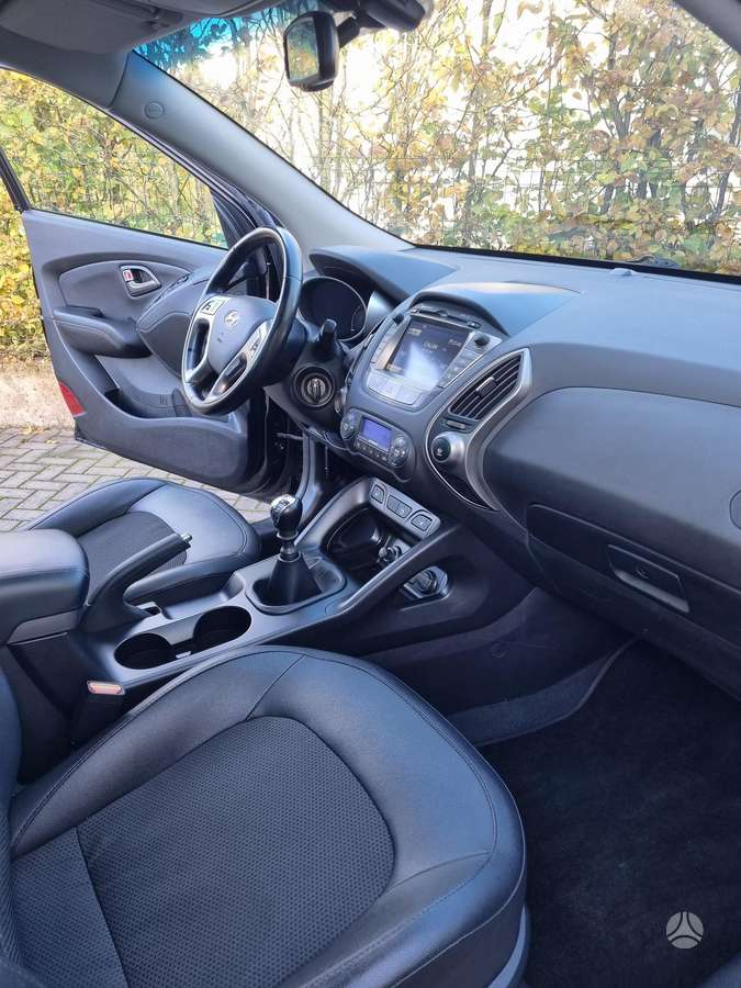 Hyundai ix35 2015 — photo 9