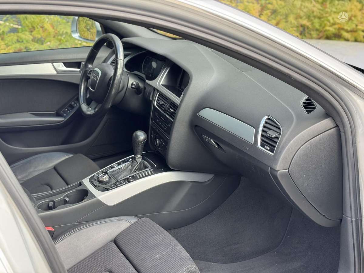 Audi A4 2009 — photo 11