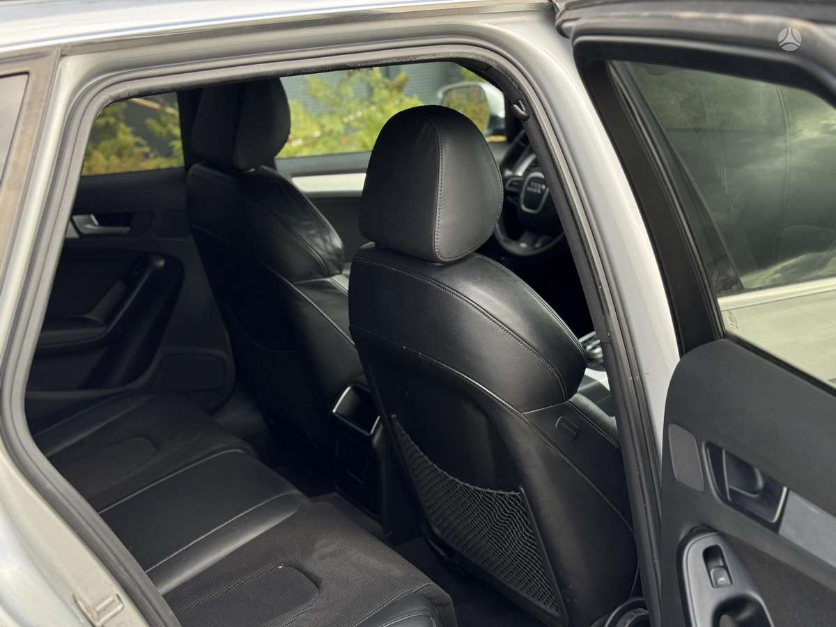 Audi A4 2009 — photo 14