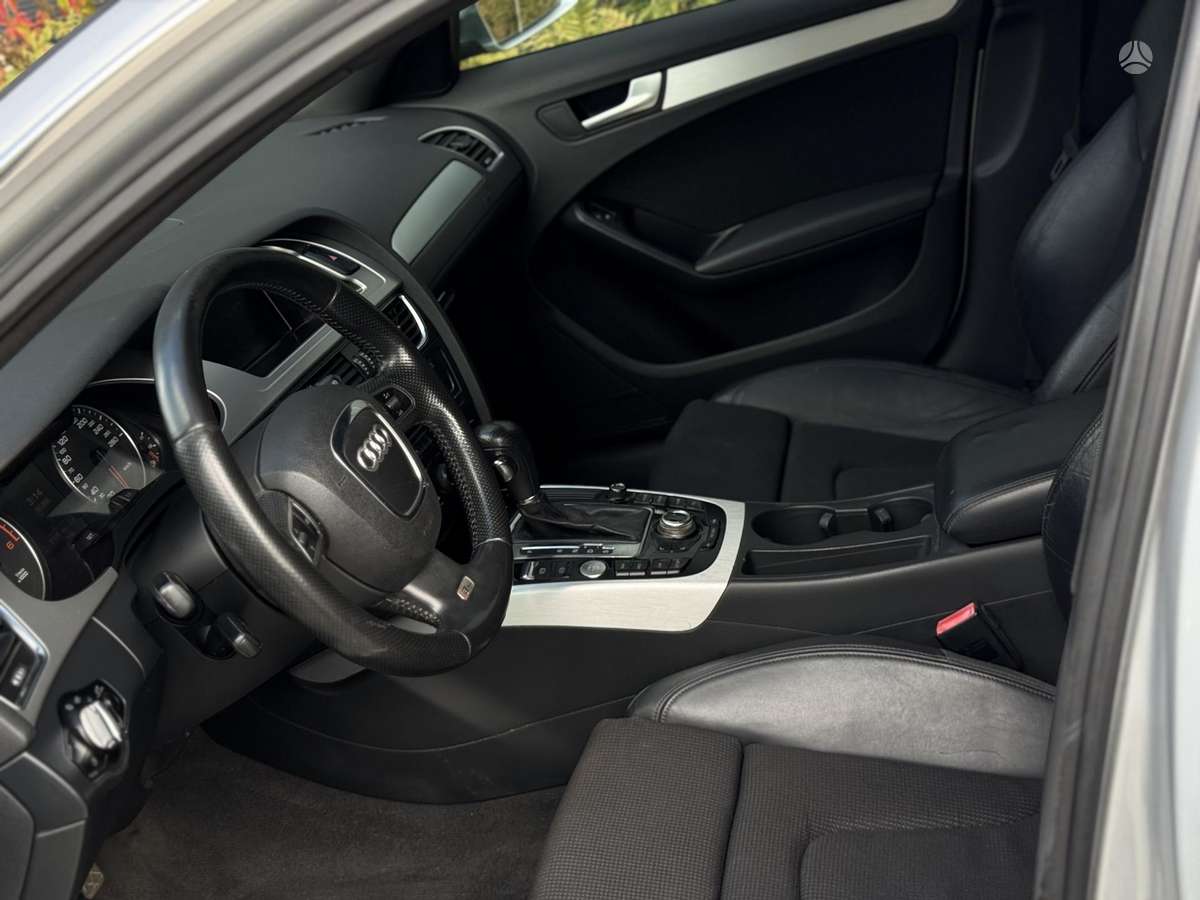 Audi A4 2009 — photo 7