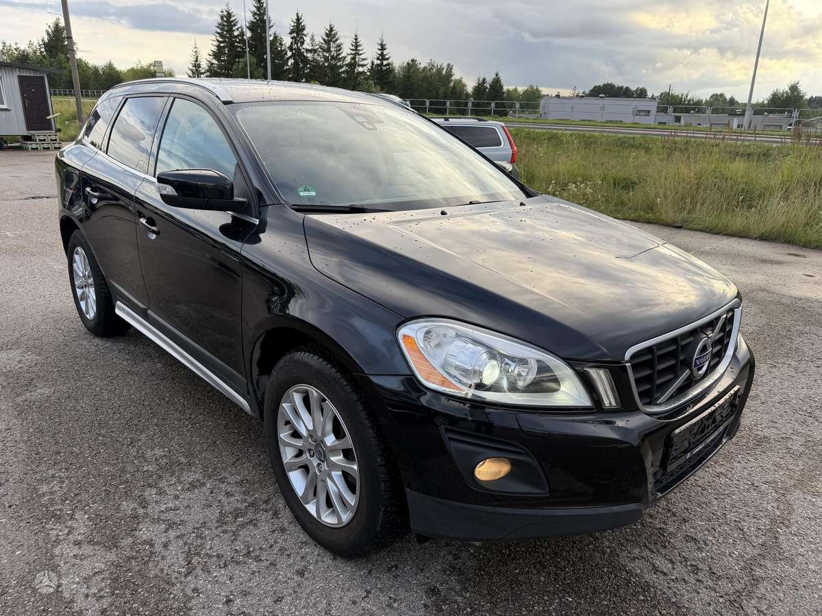 Volvo XC60 2009 — вигляд ззаду