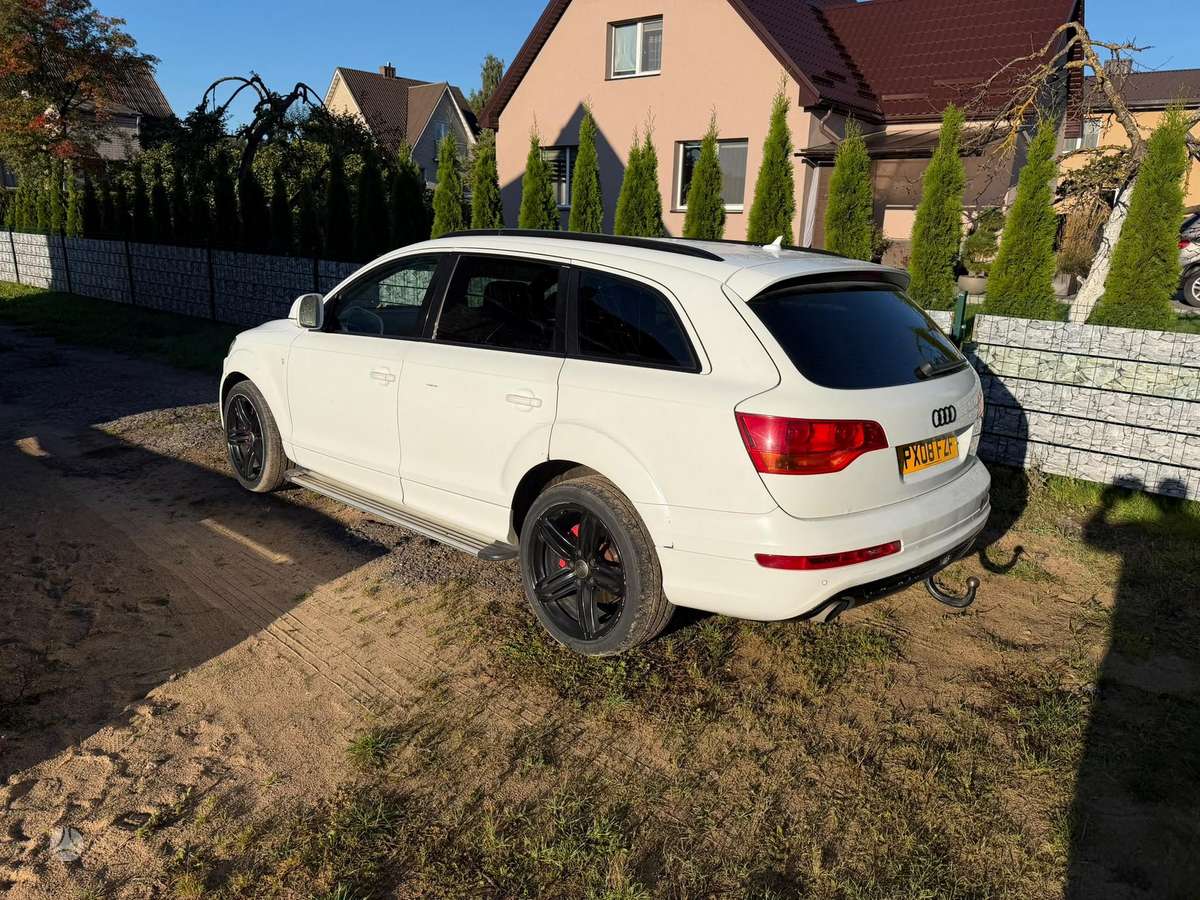 Audi Q7 2008 — engine 2967 cm³, 241 HP (177kW)