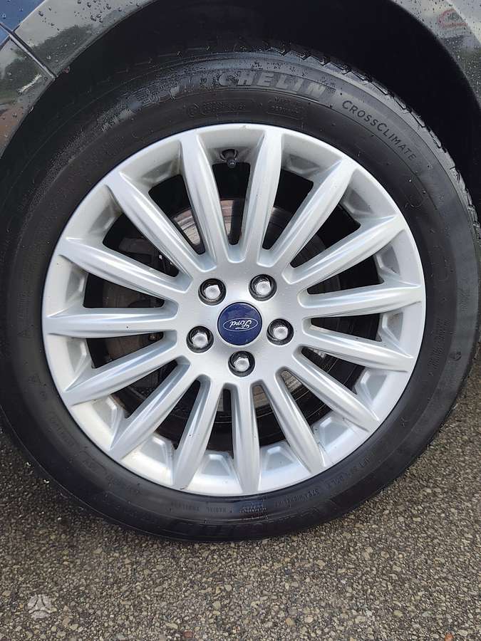 Ford Mondeo 2014 — photo 14