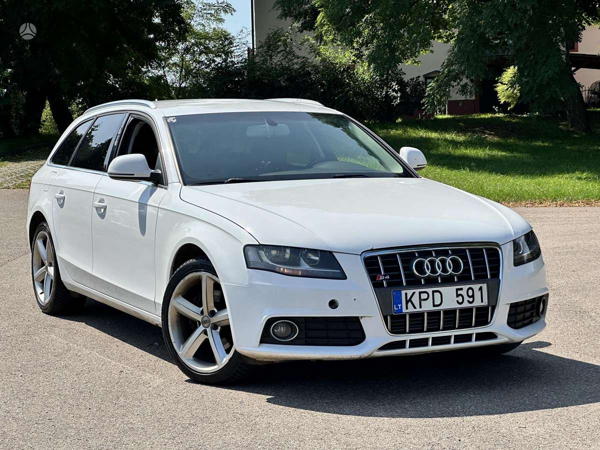 Audi A4 2008 — rear view