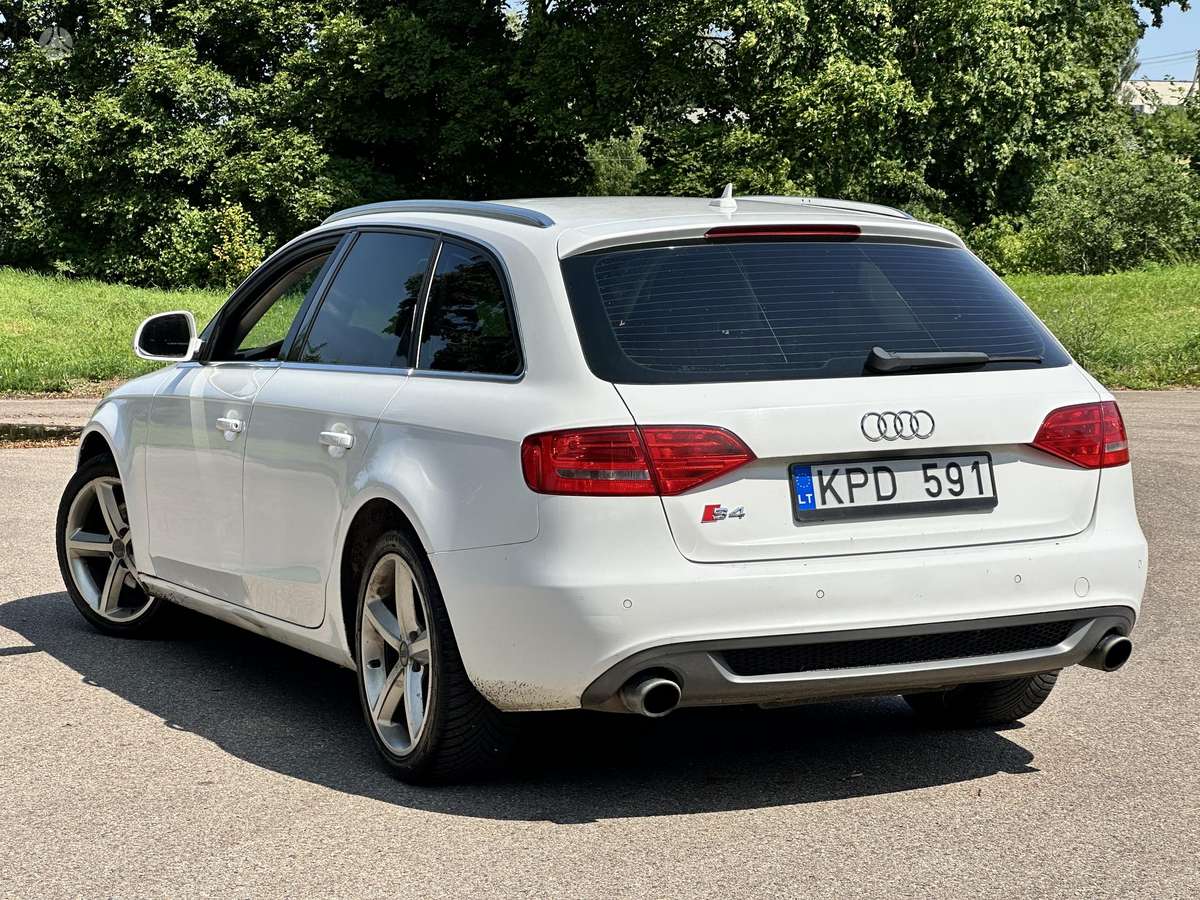 Audi A4 2008 — photo 6