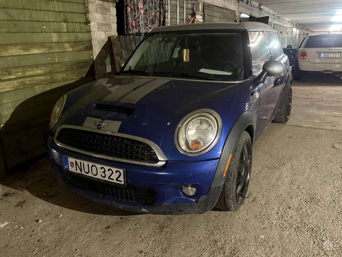 Mini Clubman 2008 — rear view
