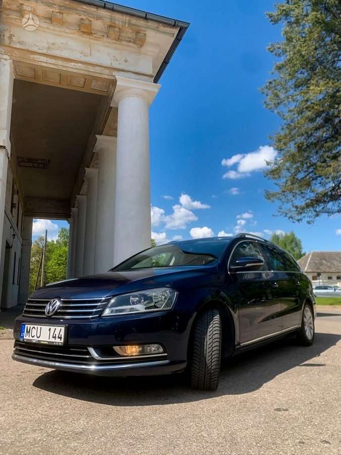 Volkswagen Passat, 2011