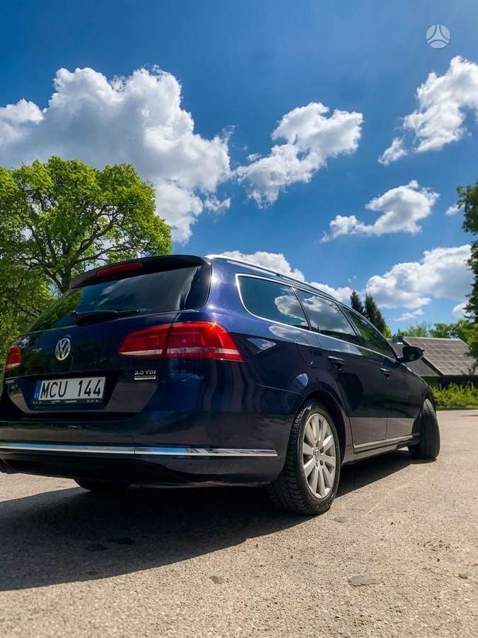 Volkswagen Passat 2011 — engine 2000 cm³, 140 HP (103kW)