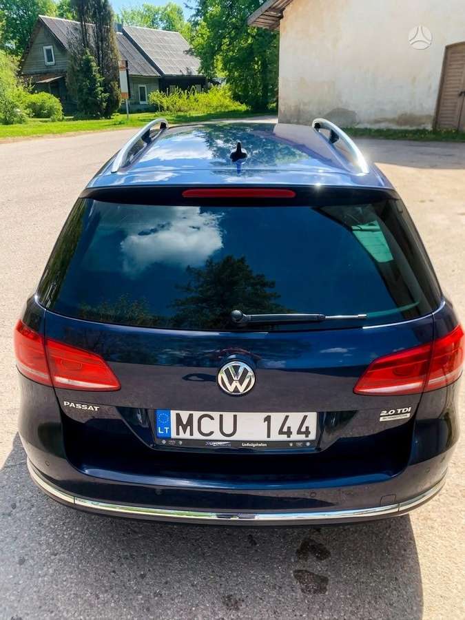 Volkswagen Passat 2011 — photo 6