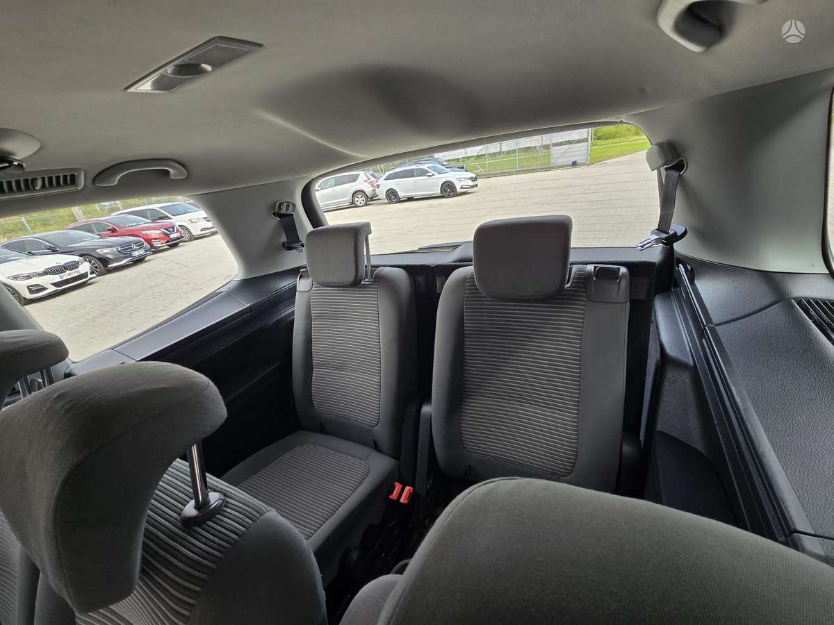 Seat Alhambra 2014 — photo 17