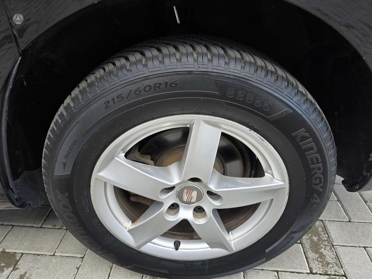 Seat Alhambra 2014 — photo 18