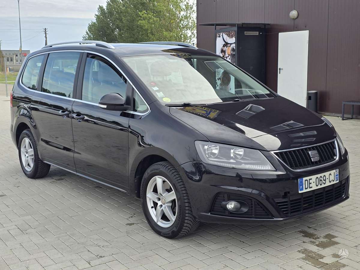 Seat Alhambra 2014 — rear view