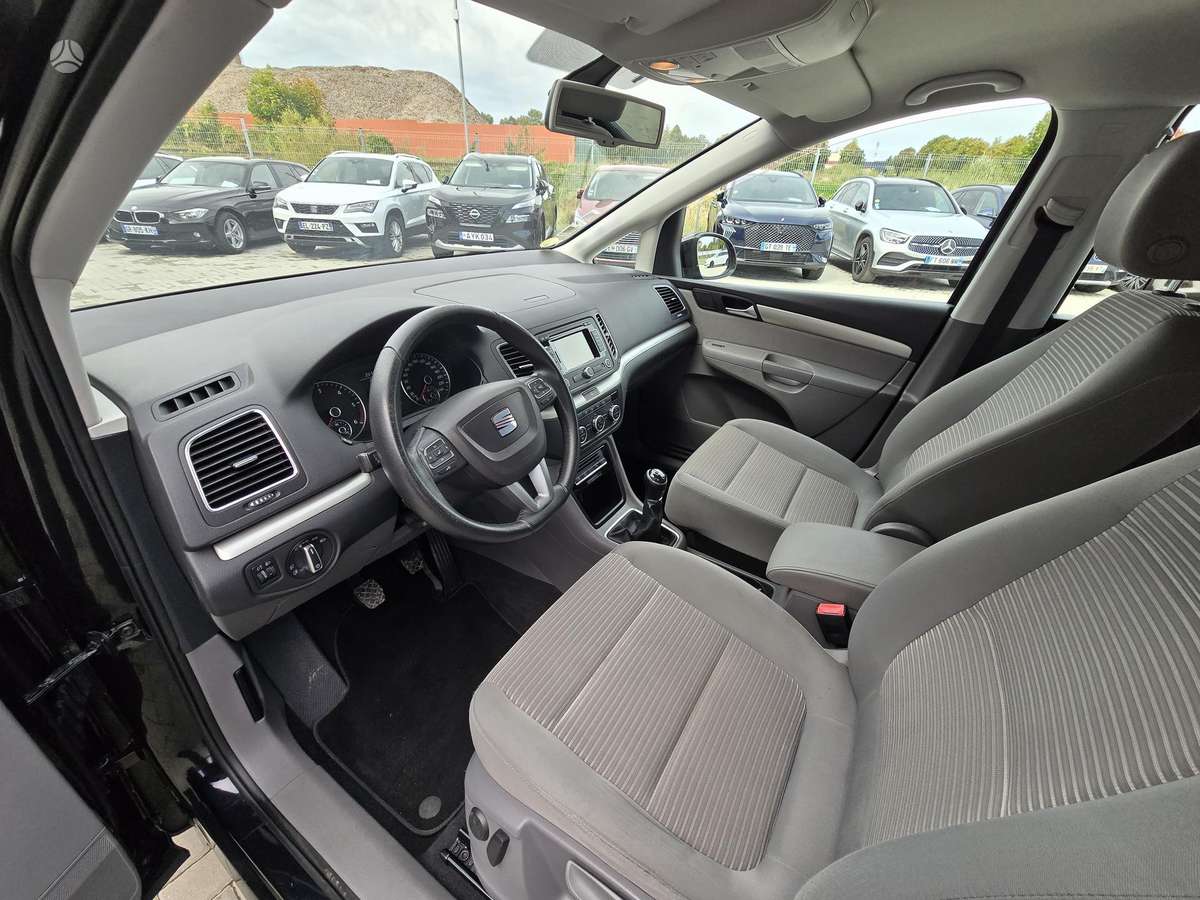 Seat Alhambra 2014 — photo 5