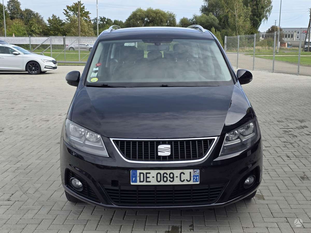 Seat Alhambra 2014 — photo 7