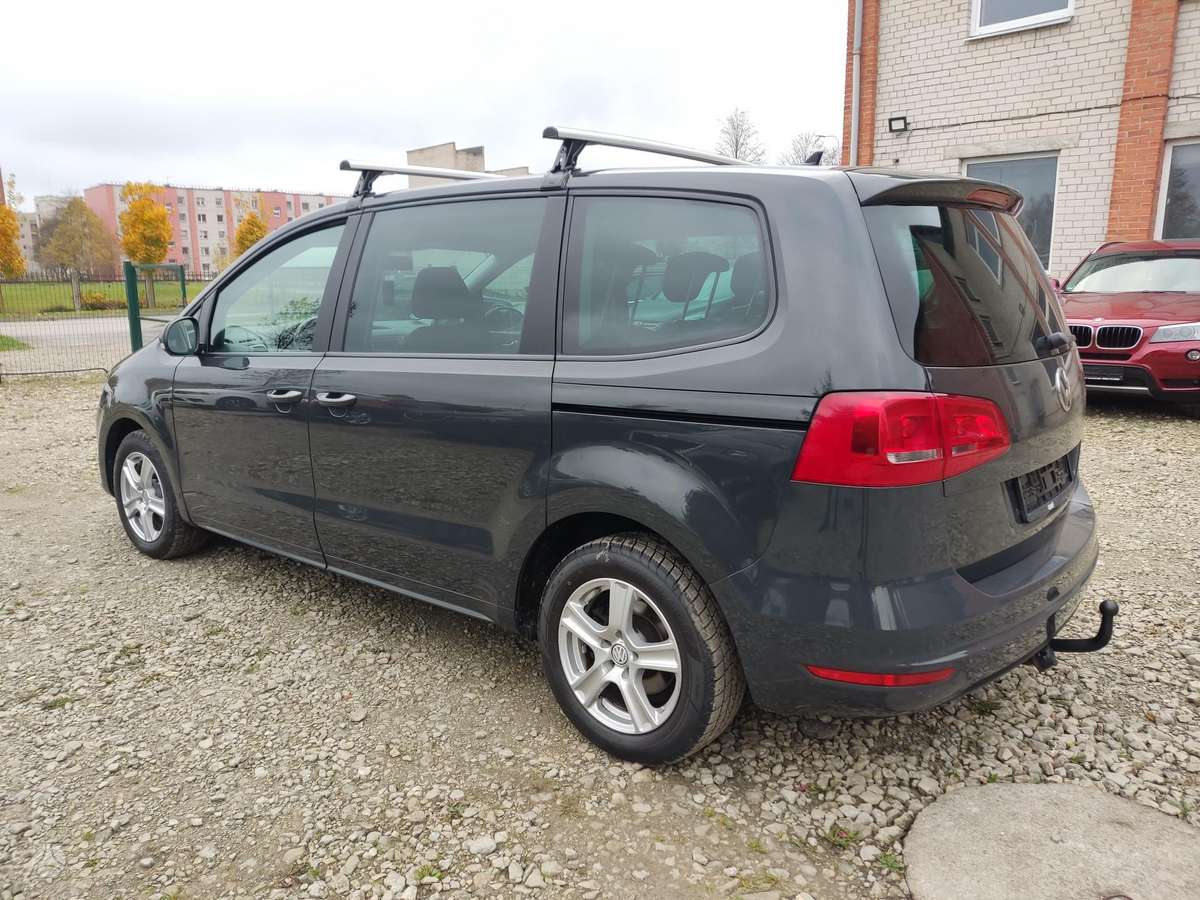 Volkswagen Sharan 2010 — engine 1968 cm³, 140 HP (103kW)