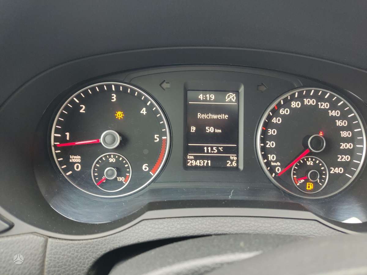 Volkswagen Sharan 2010 — photo 8