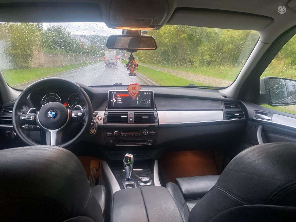 BMW X5 2008 — photo 10