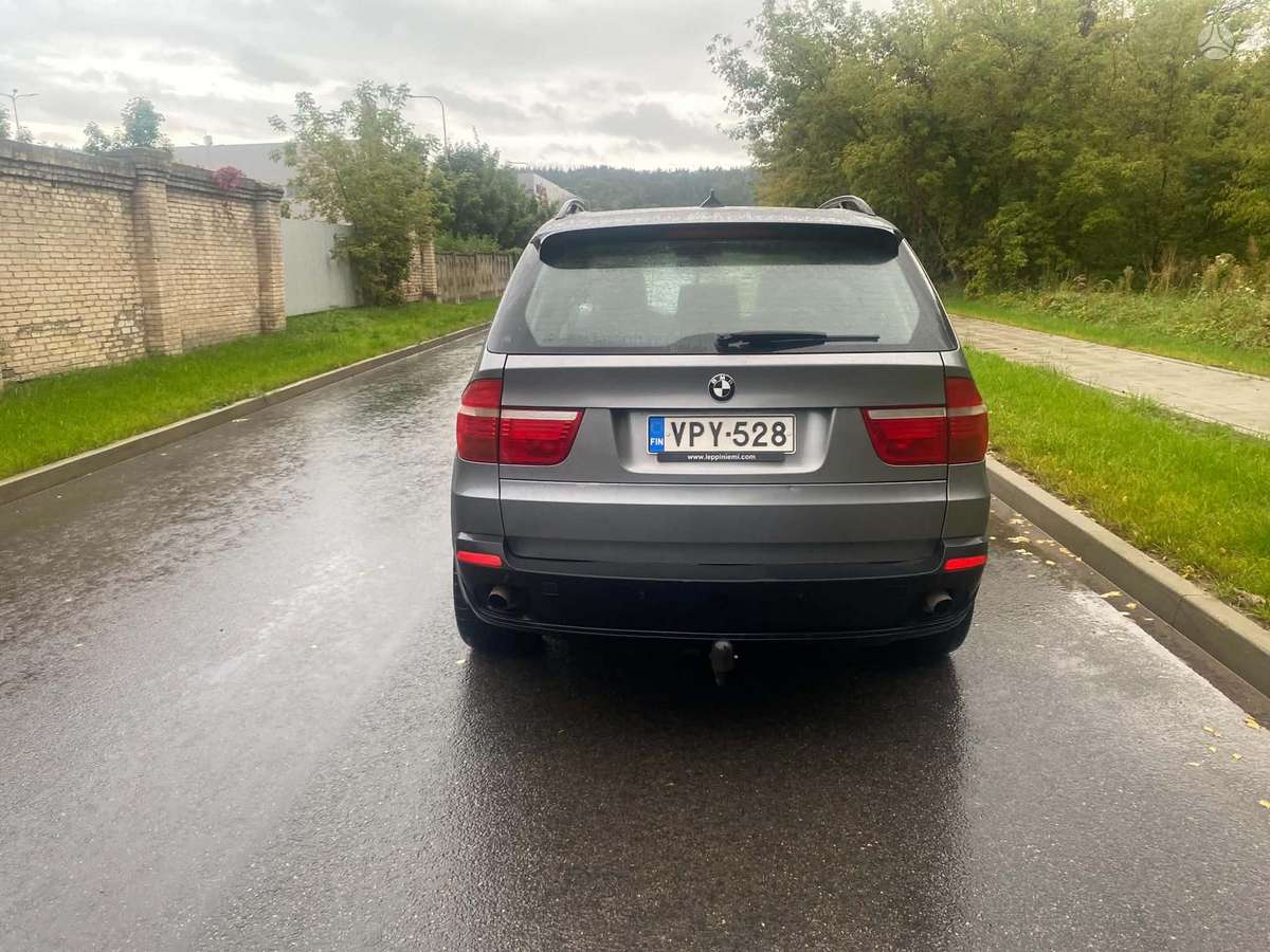 BMW X5 2008 — photo 7