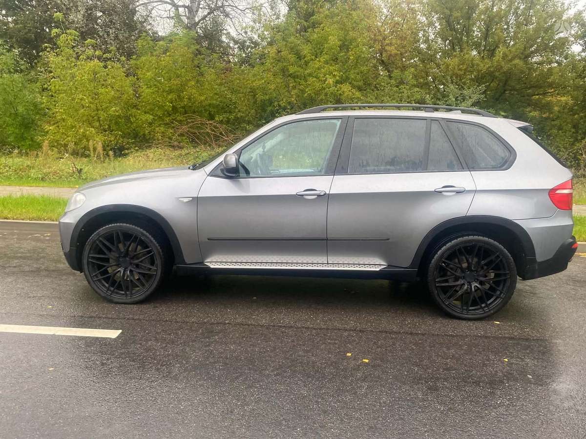 BMW X5 2008 — photo 8