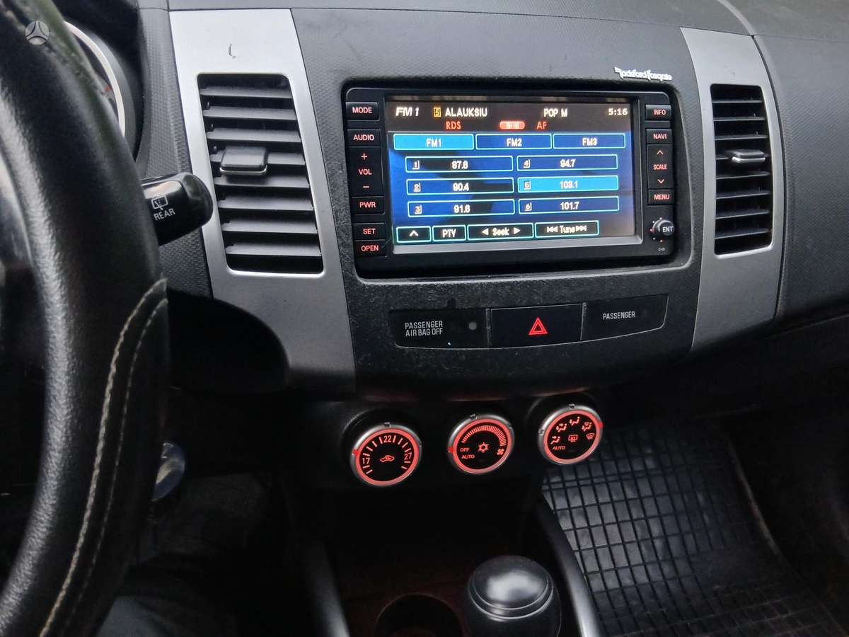 Citroen C-Crosser 2008 — photo 10