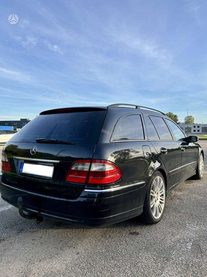 Mercedes-Benz E280 2004 — engine 3222 cm³, 177 HP (130kW)