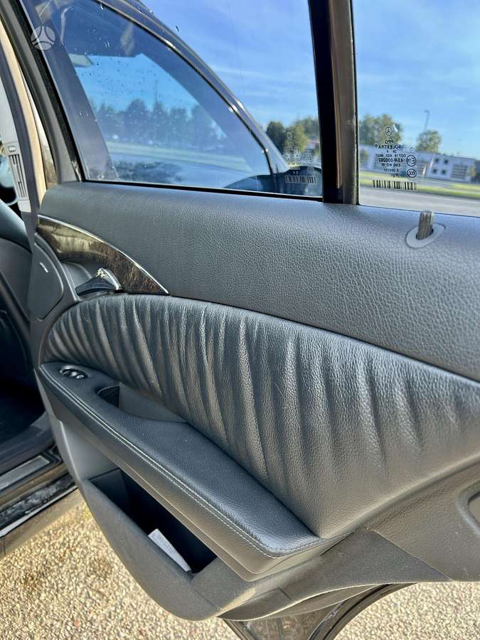 Mercedes-Benz E280 2004 — photo 9